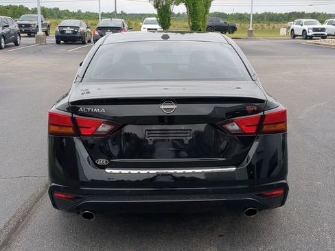 Used 2023 Nissan Altima 2.5 SR w/ SR Premium Package FWD image 4