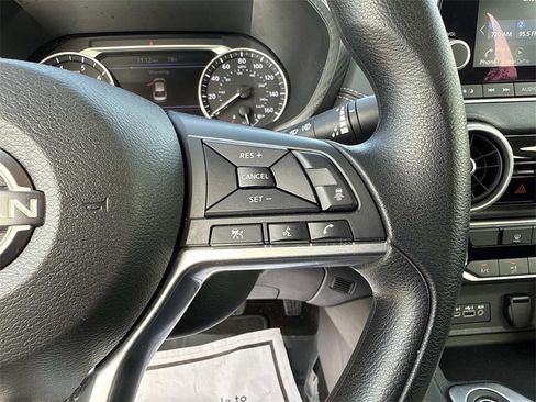 Used 2024 Nissan Sentra SV image 16