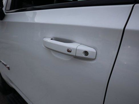 New 2025 GMC Yukon AT4 Ultimate image 21