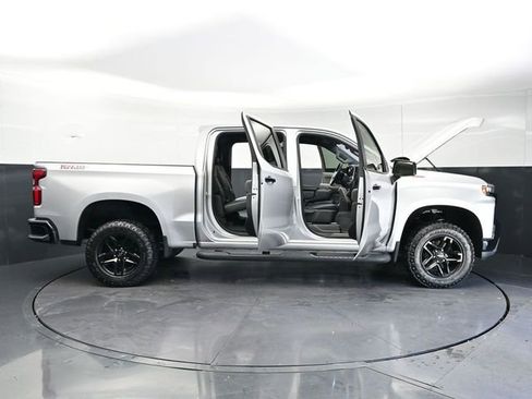 Used 2020 Chevrolet Silverado 1500 LT Trail Boss w/ Safety Package AWD/4WD image 32