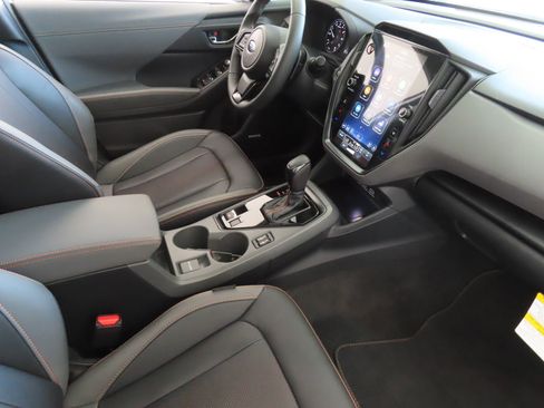 Used 2025 Subaru Crosstrek 2.5i Limited w/ Crosstrek Mirror Package image 26