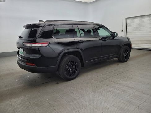 Used 2024 Jeep Grand Cherokee L Laredo image 10