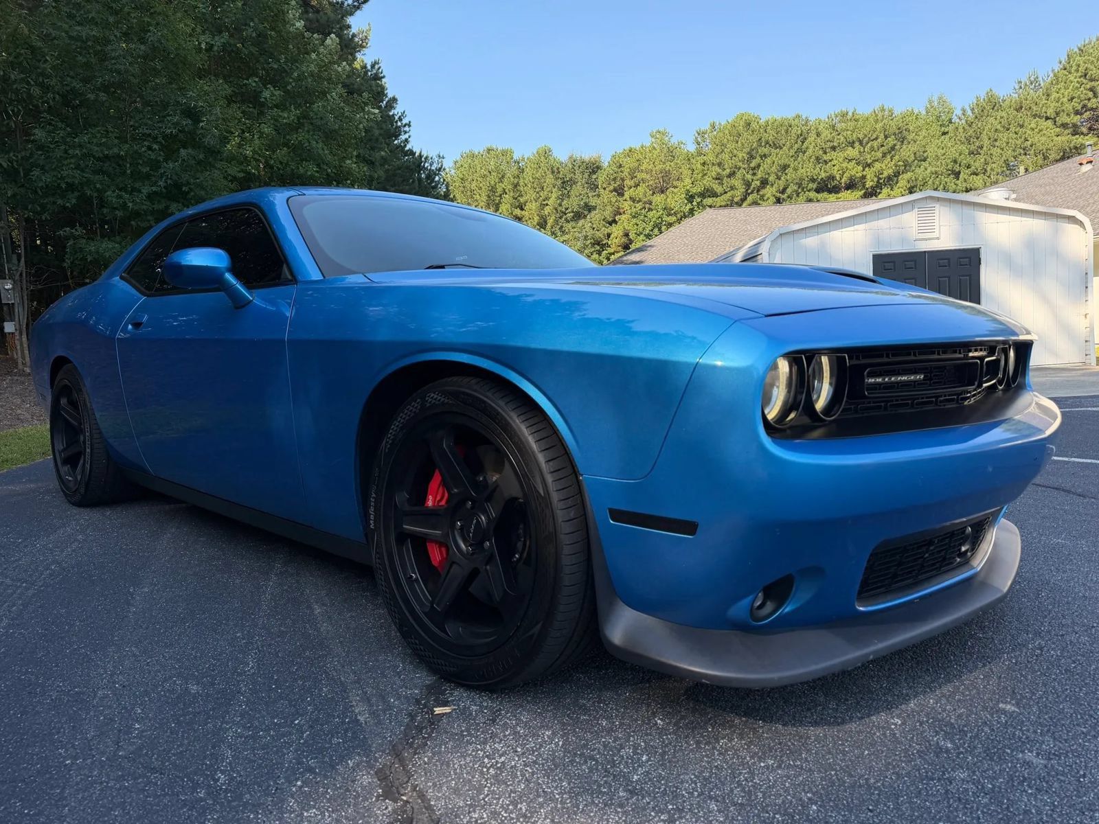 Used 2015 Dodge Challenger SRT w/ Technology Group RWD image 2