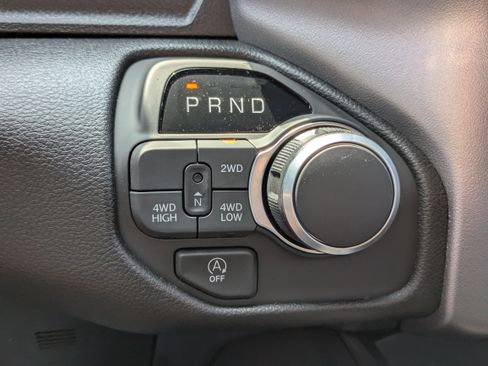 New 2026 RAM 1500 Express AWD/4WD image 16