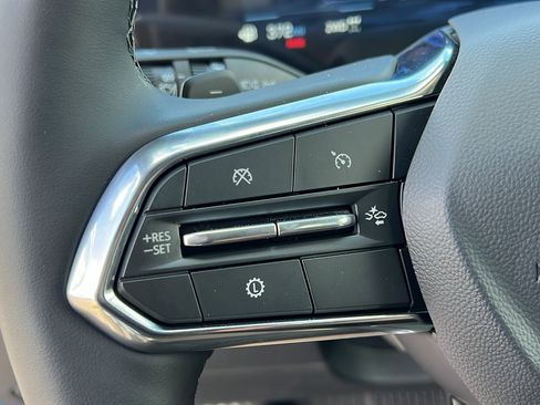 New 2026 Chevrolet Equinox ACTIV w/ Convenience Package III image 24