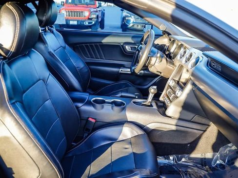 Used 2020 Ford Mustang Premium image 18