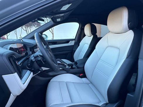 New 2026 Porsche Cayenne S AWD/4WD image 5