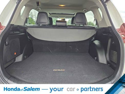 Used 2014 Toyota RAV4 Limited w/ Technology Package AWD/4WD image 19