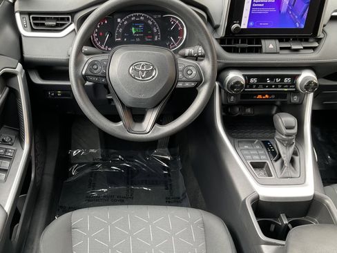 Used 2024 Toyota RAV4 XLE image 22