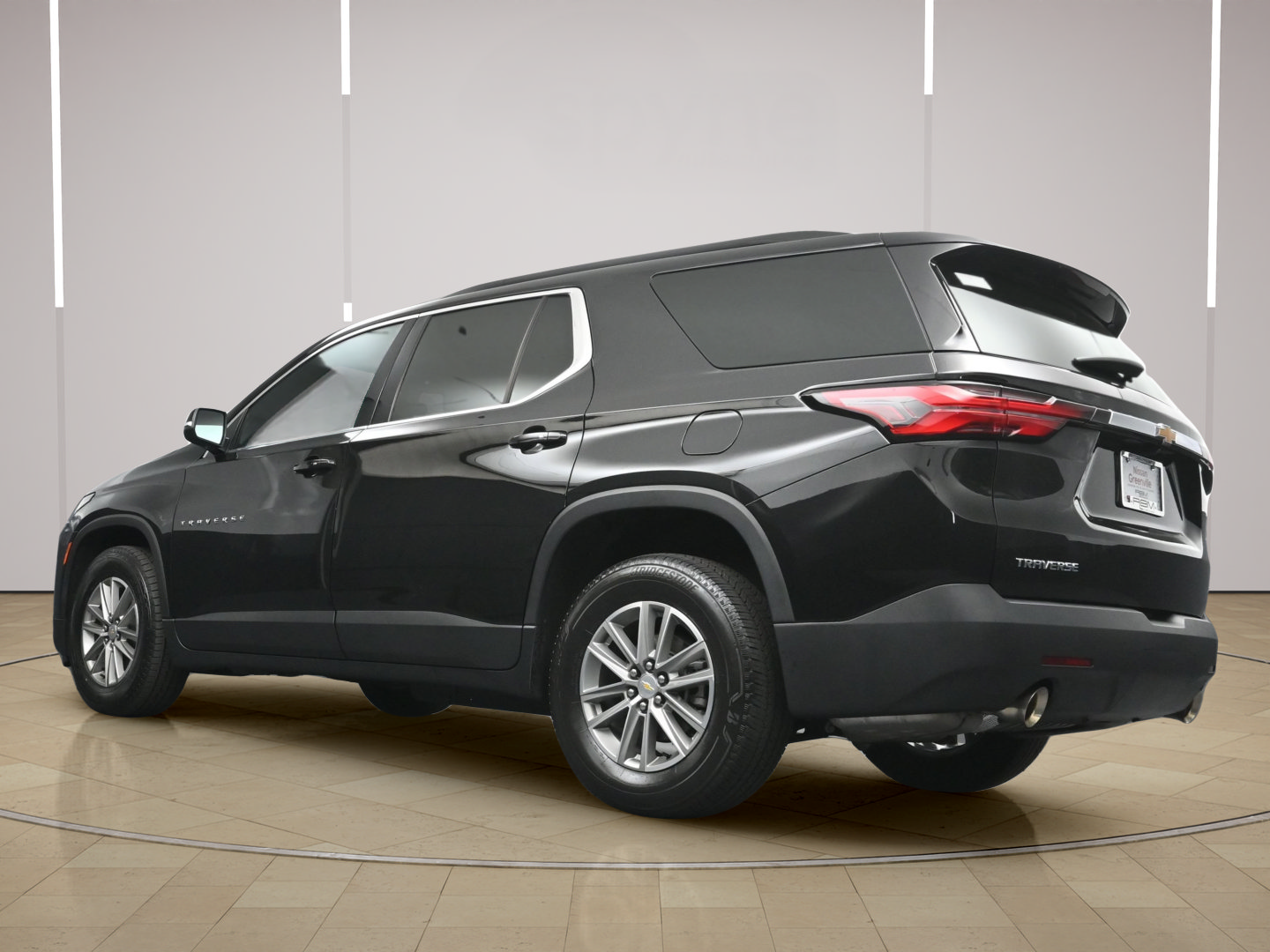 Used 2023 Chevrolet Traverse LT FWD image 29