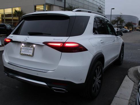 Used 2024 Mercedes-Benz GLE 350 4MATIC image 4