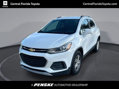 Used 2019 Chevrolet Trax LT w/ LT Convenience Package FWD image 1