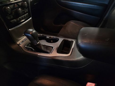 Used 2019 Jeep Grand Cherokee Laredo w/ Laredo X Package RWD image 26