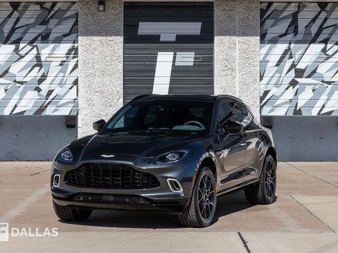 Used 2021 Aston Martin DBX image 5