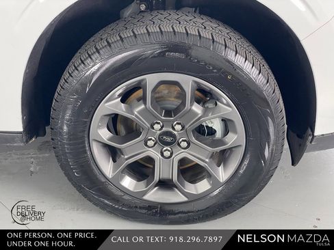 Used 2023 Ford Maverick XLT image 10