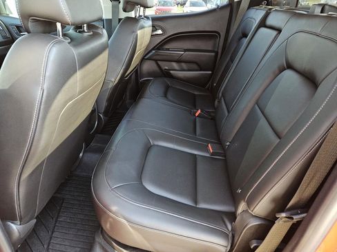 Used 2019 Chevrolet Colorado ZR2 w/ ZR2 Dusk Special Edition image 28