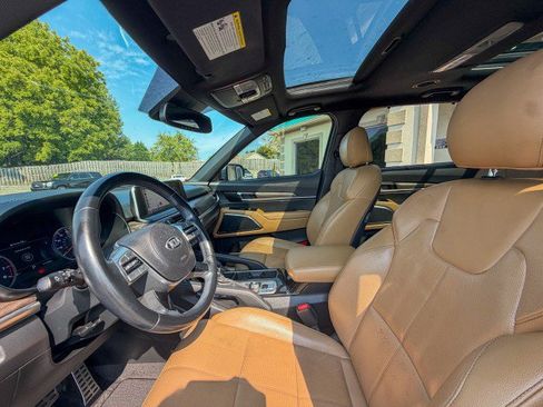 Used 2021 Kia Telluride SX w/ Towing Package FWD image 5