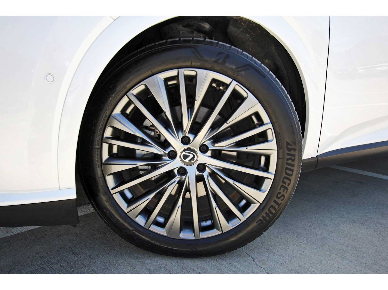 Used 2023 Lexus RX 350 AWD w/ Accessory Package (Z1) image 30