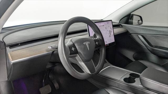 Used 2021 Tesla Model Y Long Range AWD/4WD image 24