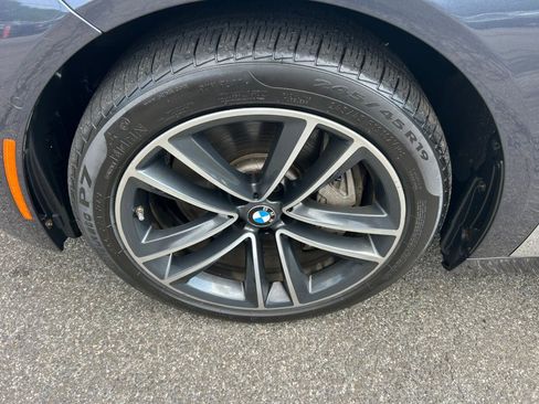 Used 2020 BMW 750i xDrive AWD/4WD image 12