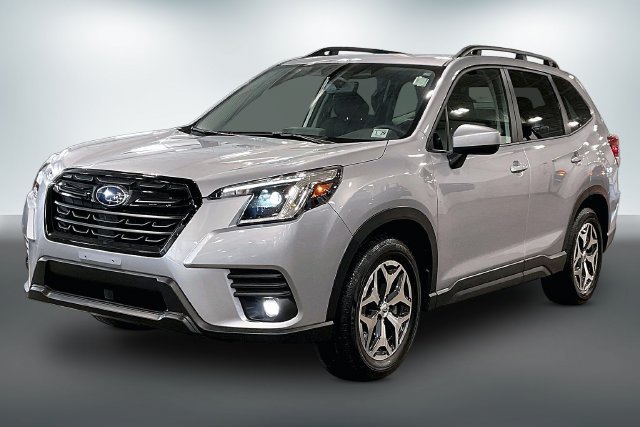 Used 2024 Subaru Forester Premium AWD/4WD image 3