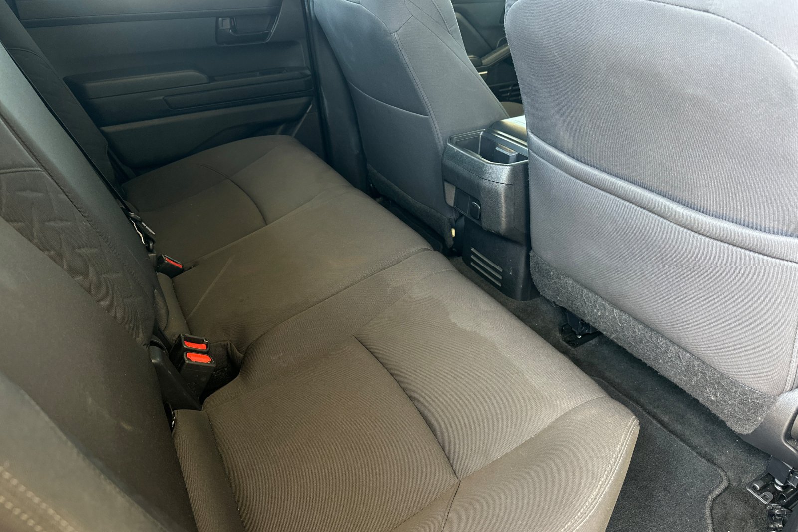 Used 2025 Toyota Tacoma SR5 AWD/4WD image 18