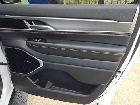 New 2026 Jeep Grand Wagoneer L 4WD image 8