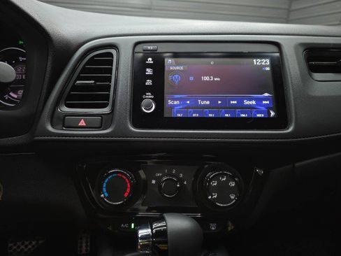 Used 2022 Honda HR-V Sport image 22