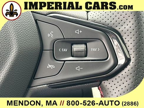 New 2026 Chevrolet Trax RS w/ Sunroof Package image 27