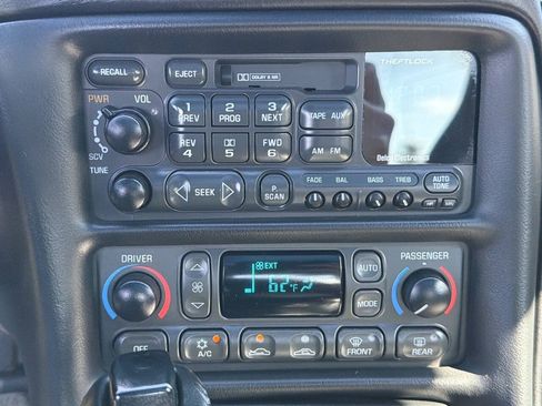 Used 1999 Chevrolet Corvette Coupe w/ Roof Pkg RWD image 25