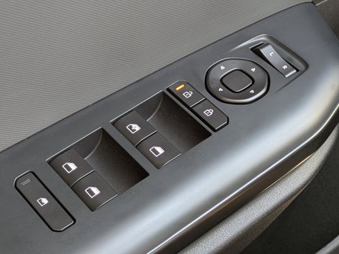Certified 2025 Kia K4 FWD image 16
