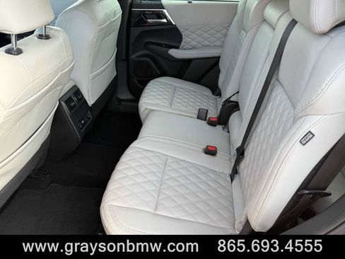 Used 2023 Mitsubishi Outlander SEL image 29