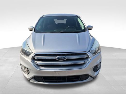 Used 2017 Ford Escape SE image 9