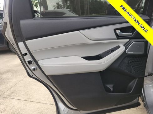 Certified 2026 Acura MDX w/ Technology Package FWD image 12