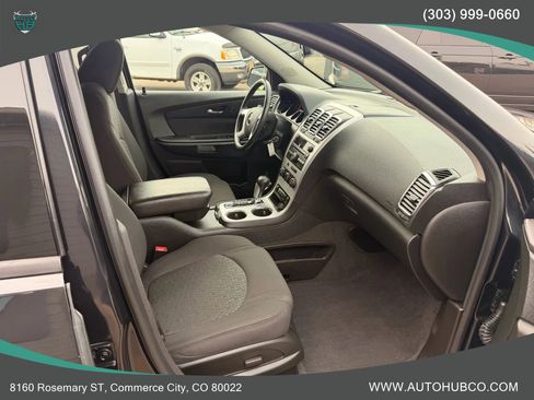Used 2012 GMC Acadia SLE image 12