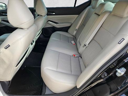 Used 2021 Nissan Altima 2.5 SL FWD image 19
