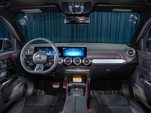 Certified 2025 Mercedes-Benz GLB 35 AMG 4MATIC image 26