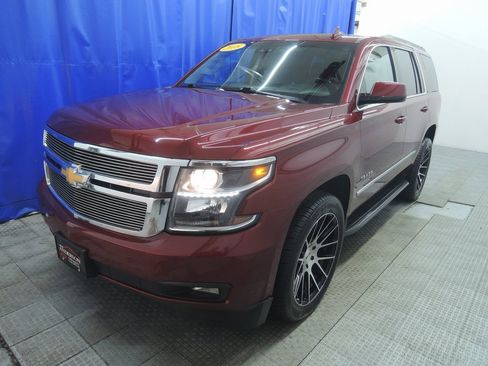 Used 2018 Chevrolet Tahoe LT image 3
