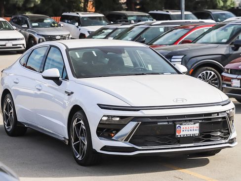 New 2026 Hyundai Sonata SEL image 3