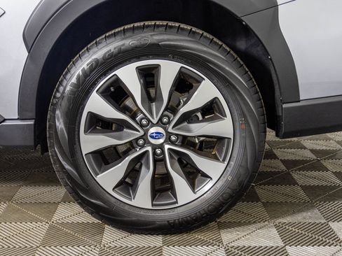 Used 2025 Subaru Outback Touring XT AWD/4WD image 54