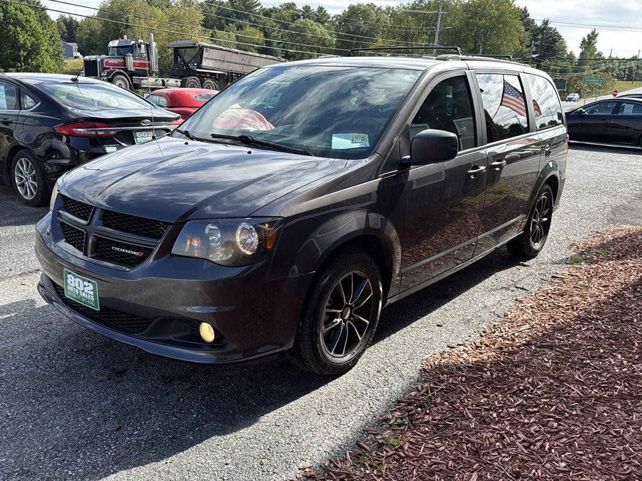 Used 2018 Dodge Grand Caravan GT FWD image 3