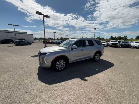 Used 2025 Hyundai Palisade SEL FWD image 7