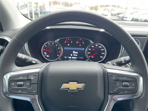 Certified 2024 Chevrolet Blazer LT w/ Convenience Package image 11