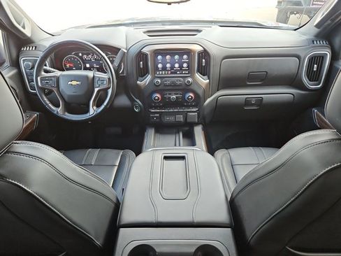 Used 2019 Chevrolet Silverado 1500 High Country w/ High Country Premium Package AWD/4WD image 19