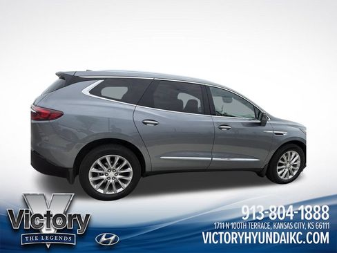Used 2021 Buick Enclave Premium w/ Sun and Sites Package AWD/4WD image 7