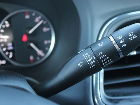 Used 2024 Buick Enclave Premium image 40