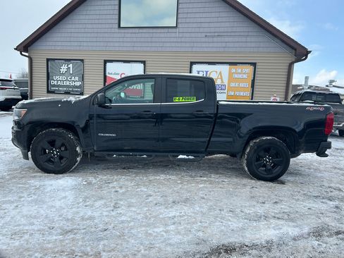 Used 2017 Chevrolet Colorado LT w/ Midnight Edition image 8