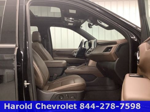 Used 2023 Chevrolet Tahoe High Country image 12
