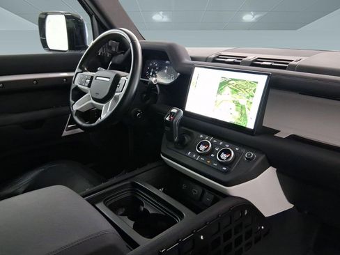 Used 2022 Land Rover Defender 110 X-Dynamic SE image 35