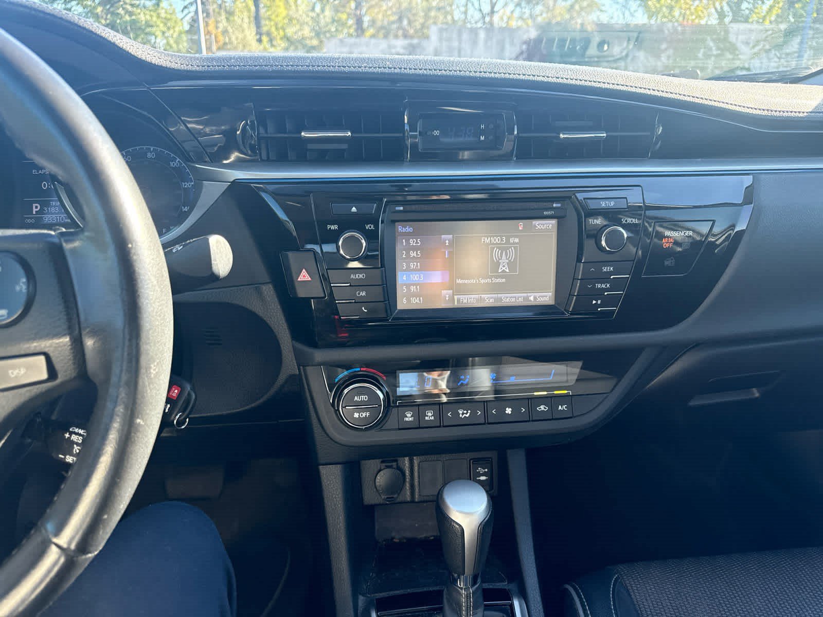 Used 2016 Toyota Corolla S FWD image 14
